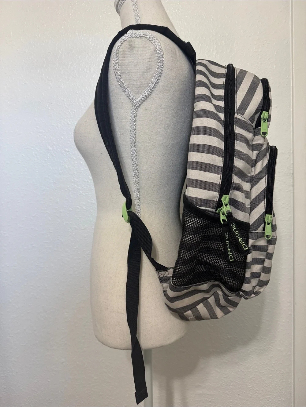 DaKine Hana26L Backpack - Regatta Stripes with Lime Accents 8210041